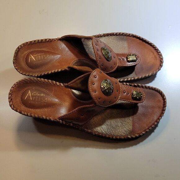 CLARKS ARTISAN COLLECTION WEDGE THONG SANDAL - Picture 9 of 13